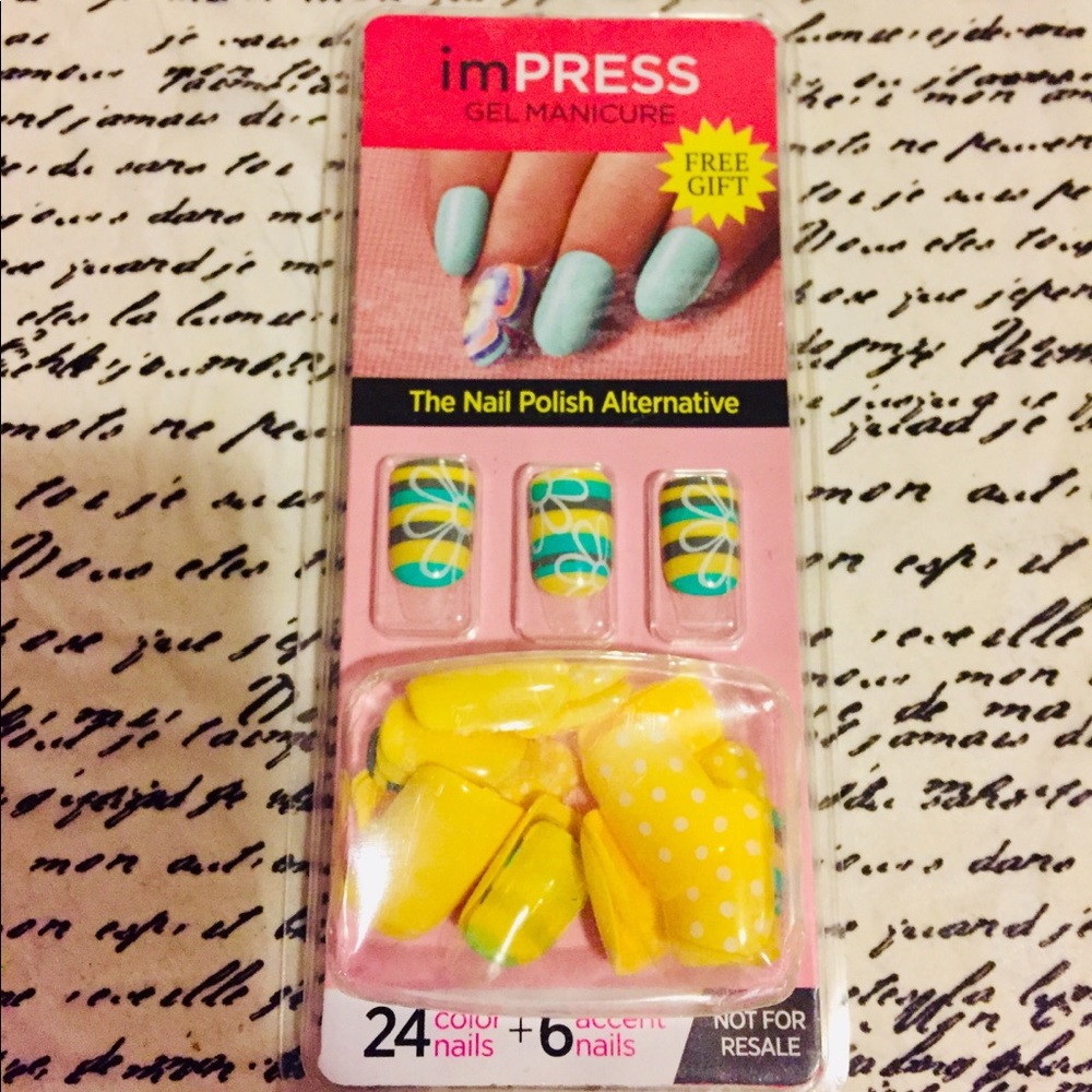 ❤️❤️💅🏽 New Impress nails in yellow 🌸🌸